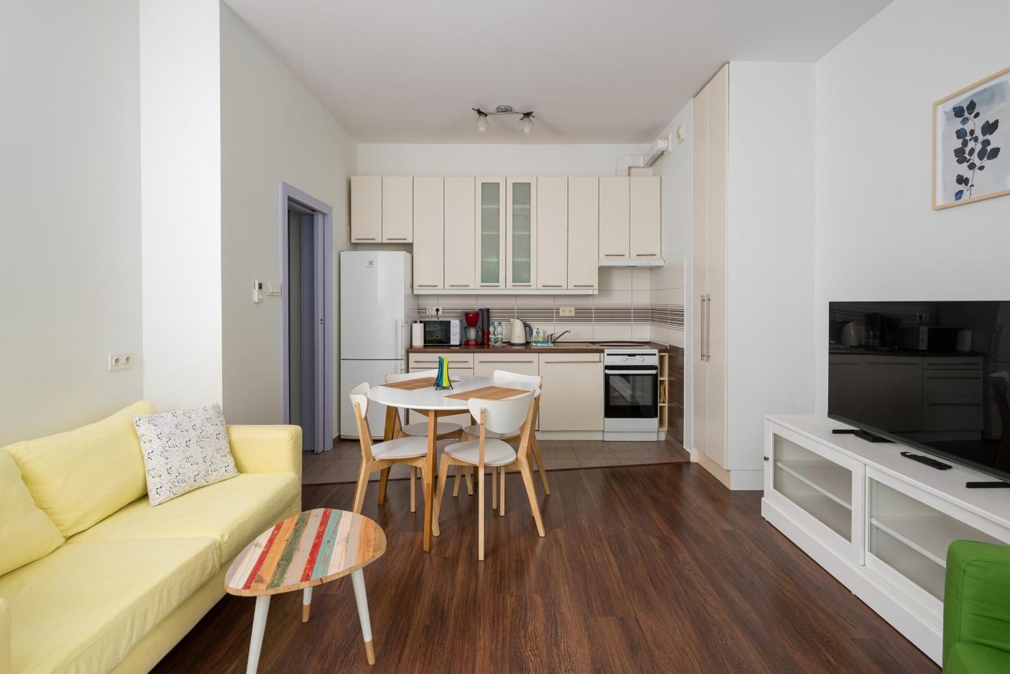 Aleja Krakowska Homely Apartament *