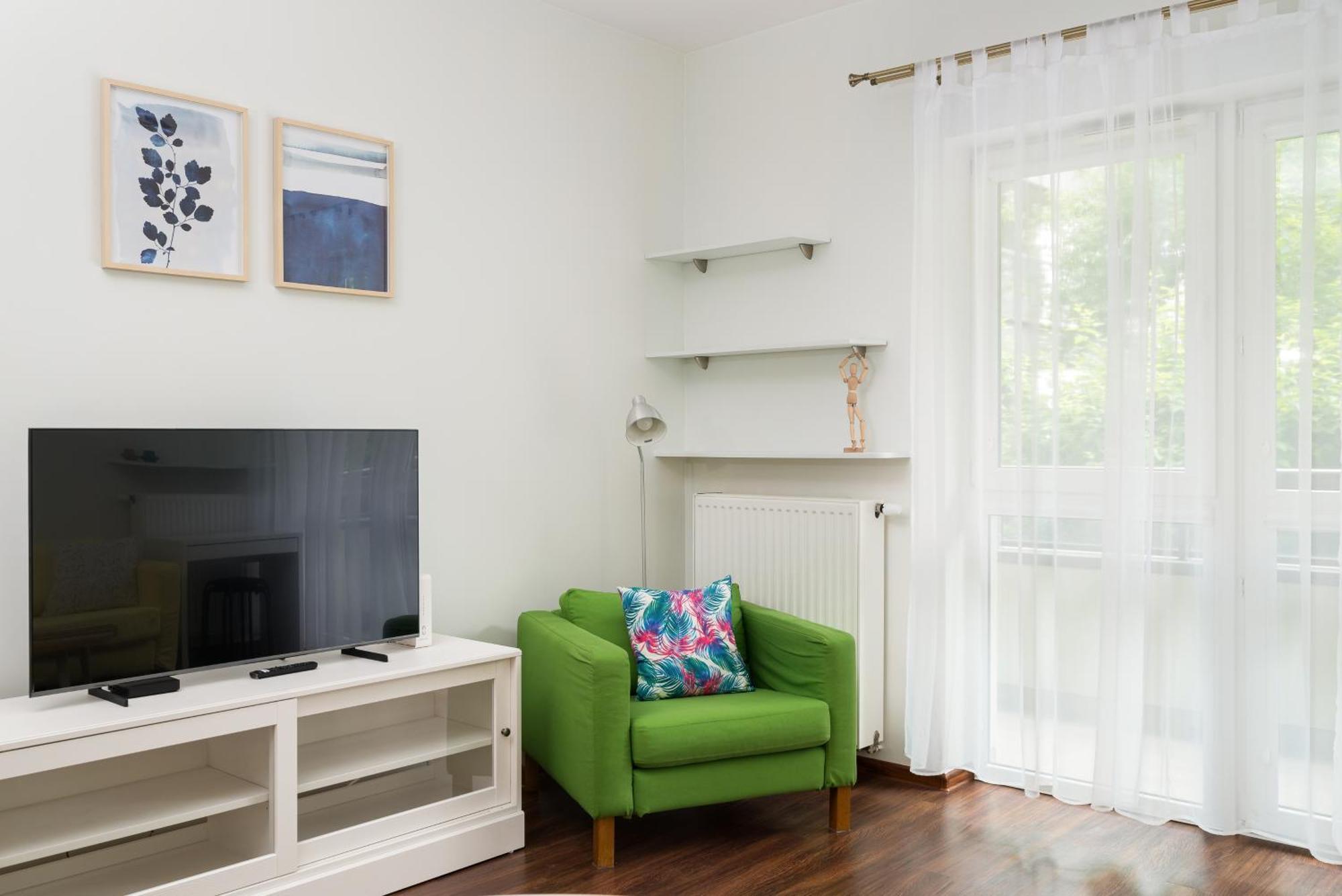 Aleja Krakowska Homely Apartament